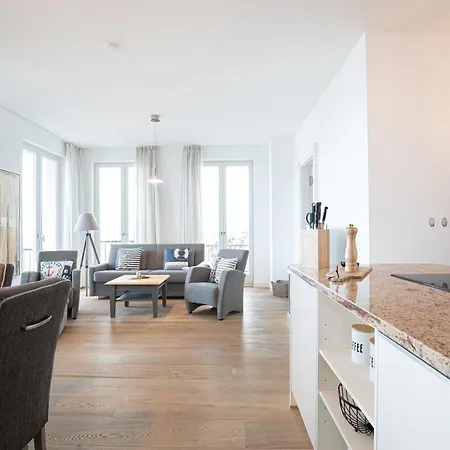 First Seestern Апартаменти *