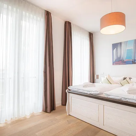 First Seestern Апартаменти *